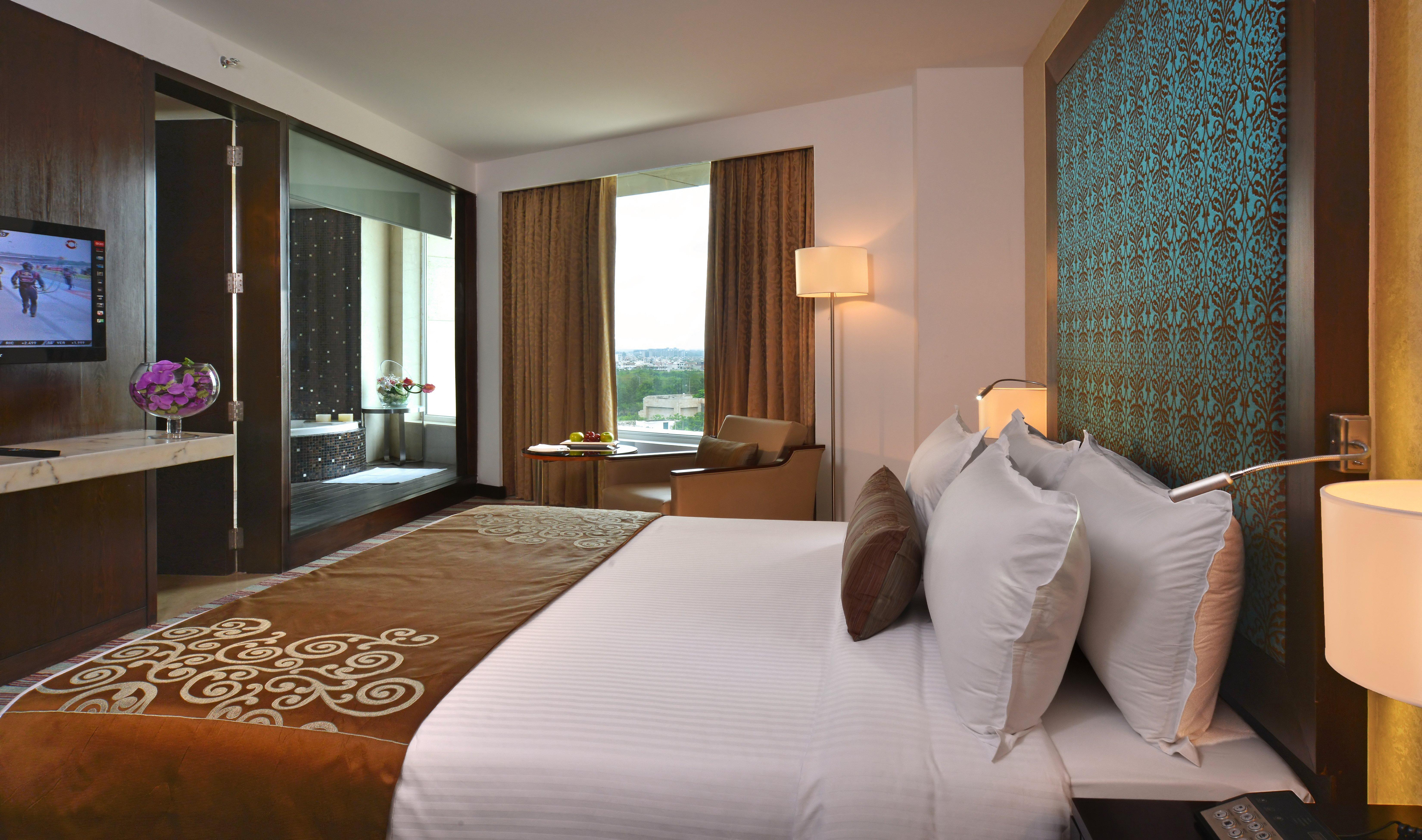 昌迪加尔潘切库拉假日酒店 外观 照片 A room at the Taj Bengal