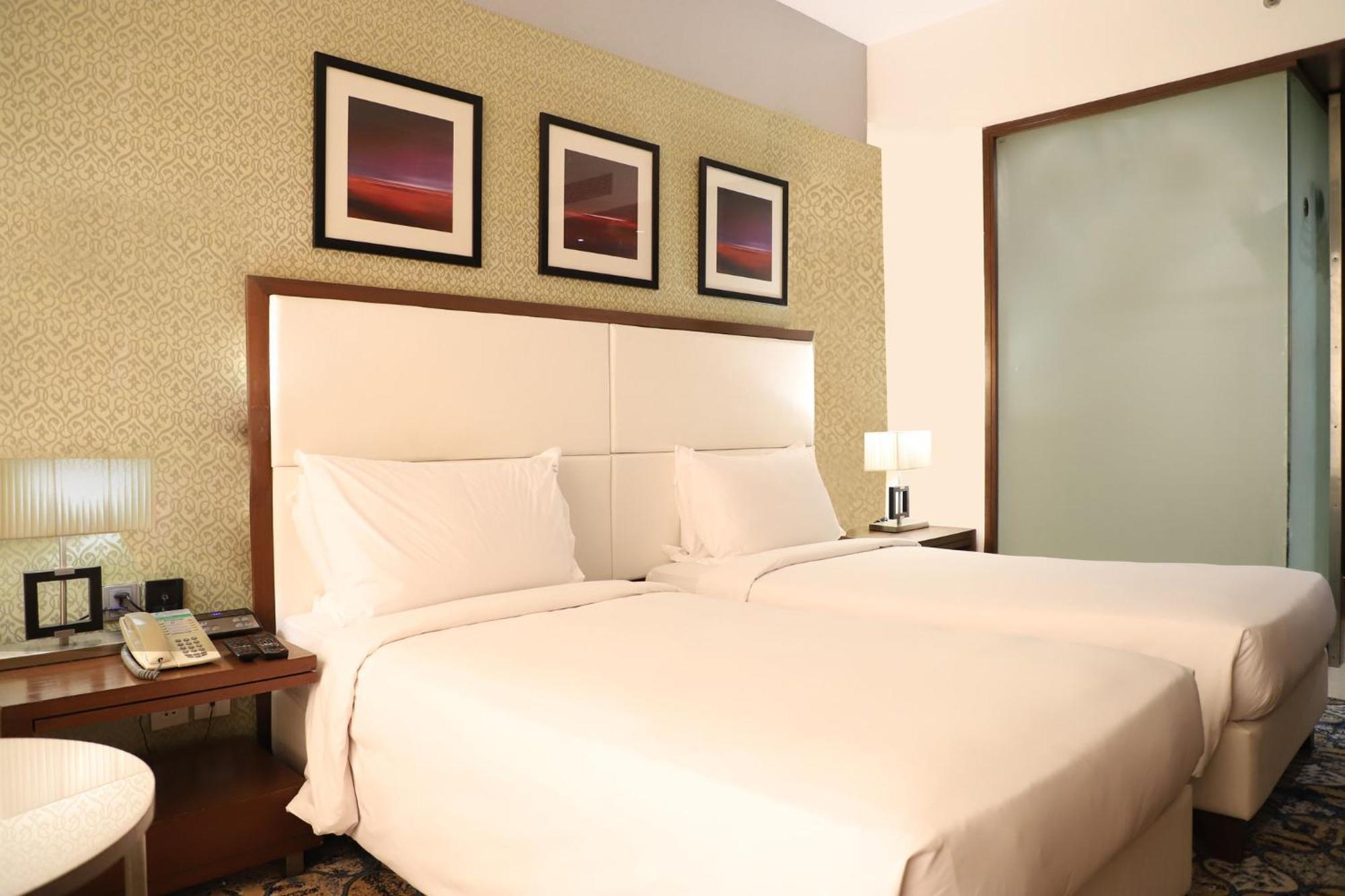 昌迪加尔潘切库拉假日酒店 外观 照片 A room at the hotel